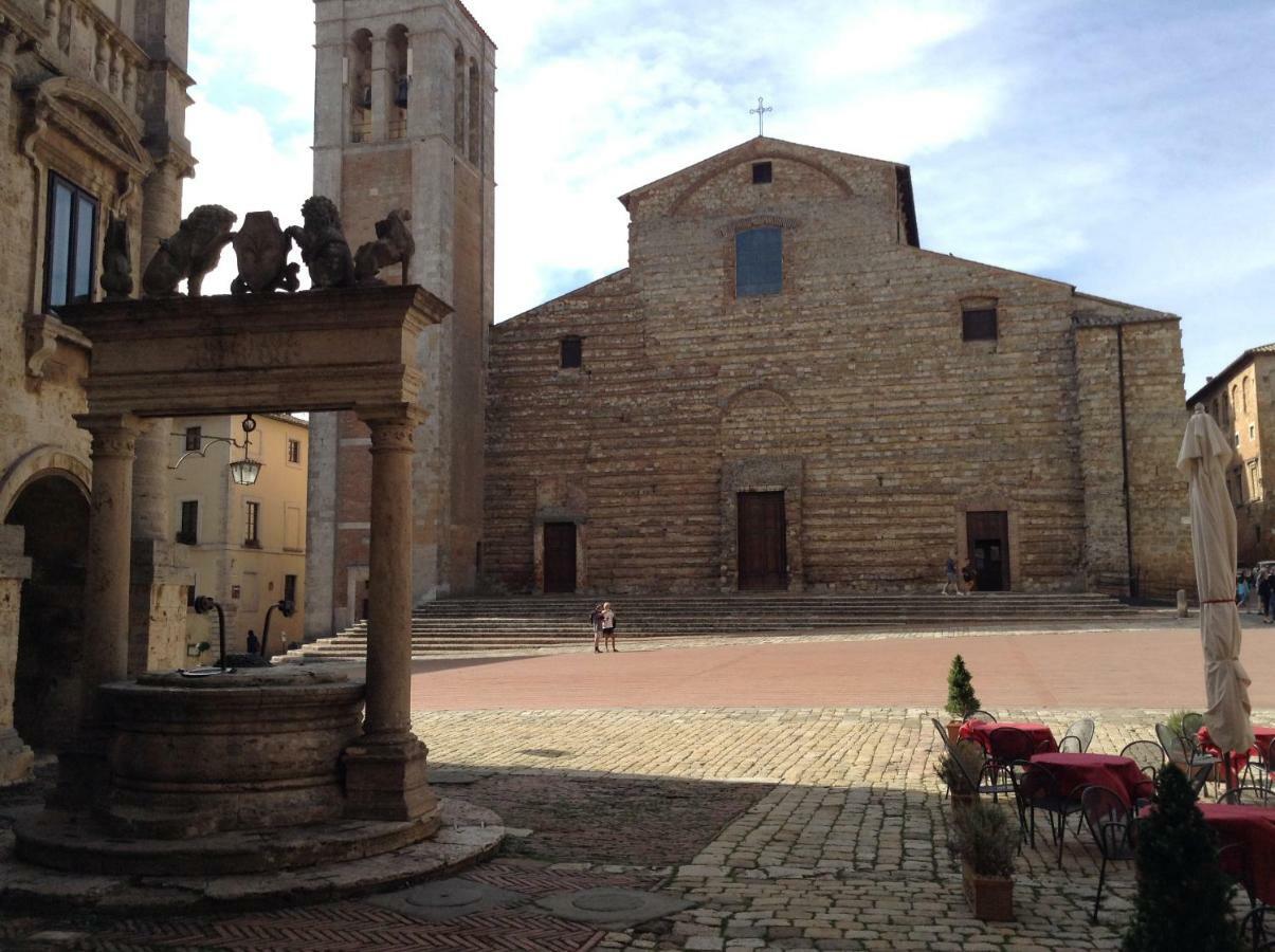Luxury Apartment Piazza Grande Montepulciano Stazione Exteriör bild